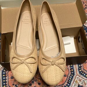 Oasis Society Wheat colored Ballet Flats size 9. Brand new in box.